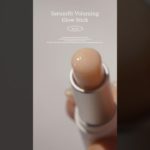 【ByUR】光をキャッチしてツヤと立体感を。ベスコスも多数受賞した、ポーチにマストなグロースティック🤍#ByUR#バイユア#毛穴管理 #韓国コスメ＃ベースメイク＃ハイライト#チーク#コスメ紹介