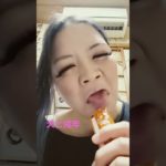 🌷愛犬に早速ちゅ〜る🌷 #愛犬#ナチュラルメイク #ヘアメイクアップ #コスメ #ギャルメイク