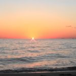 マインドフルネスで気持ちがおちつく日の出の光 – The light of the sunrise calms my mind with mindfulness