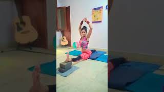 leg streching.#yoga #meditation #yogaaddict #artist #namaste #yogaaddict
