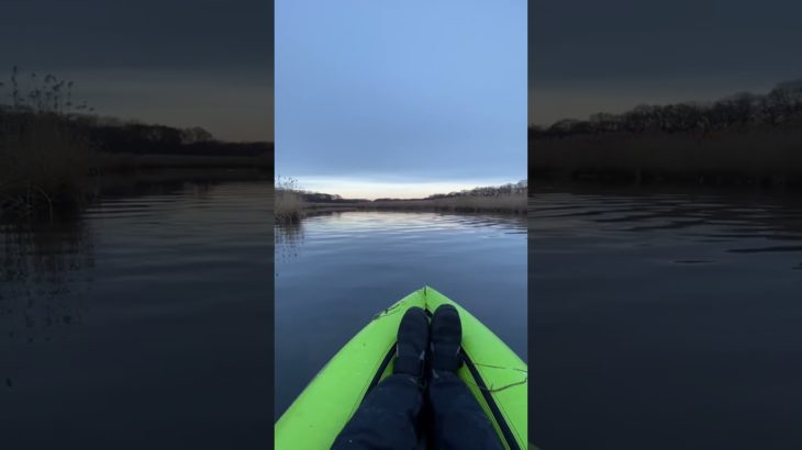 川｜癒しの波の音｜Canoeing｜ shorts｜ ASMR｜瞑想｜自然音｜水の音｜リラックス｜環境音｜relaxation｜healing｜meditation｜waves｜yoga｜カヌー