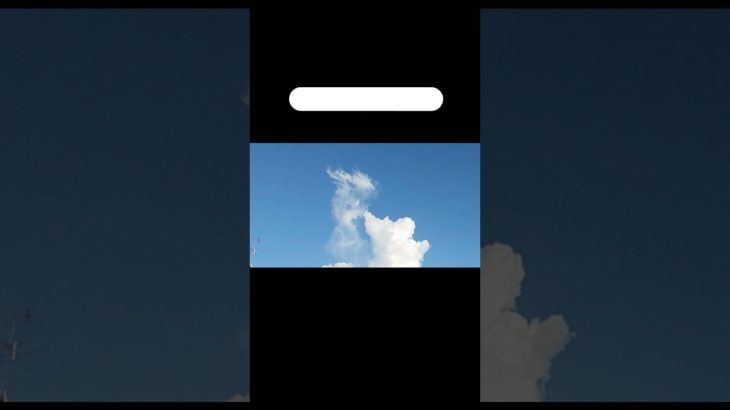 ※不思議な雲との遭遇!!　　　＃不思議な雲　＃スピリチュアル　＃空　＃雲　＃shorts　＃ミステリアス  ＃龍神