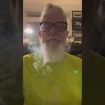 Meditate with me 🧘 #wellbeing #meditate #palosanto