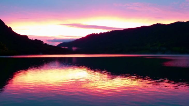 ストレス解消のためのリラックスできる音楽。 瞑想、ヨガ、レイキ、禅、スパ、チャクラヒーリングのための穏やかな音楽