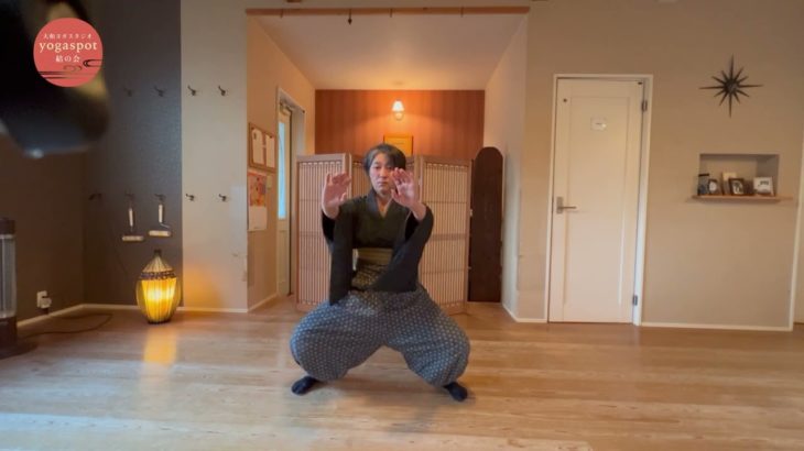 大和ヨガ Vol.01「肩甲骨と骨盤の開閉運動」春にオススメの運動です！ 大和ヨガスタジオ Yogaspot